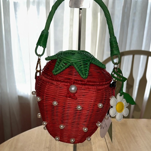 kate spade Handbags - Kate Spade NWT Strawberry Shaped Red and Green Handbag